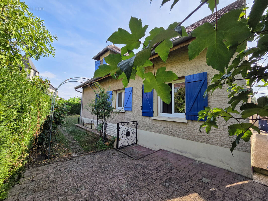 Maison à BELLERIVE-SUR-ALLIER