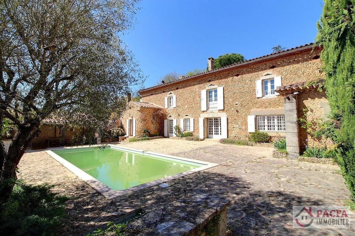 Maison à BURLATS