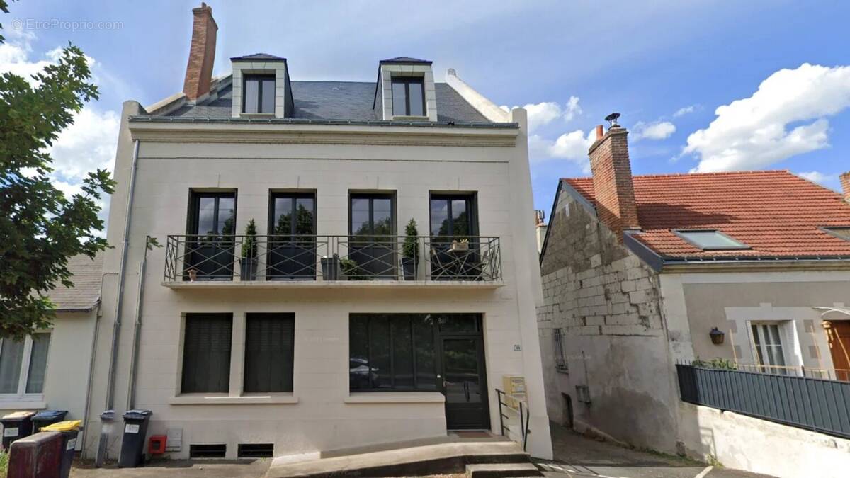 Maison à SAINT-CYR-SUR-LOIRE