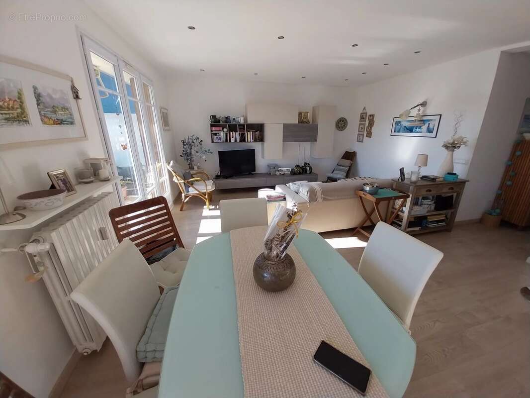 Appartement à MENTON