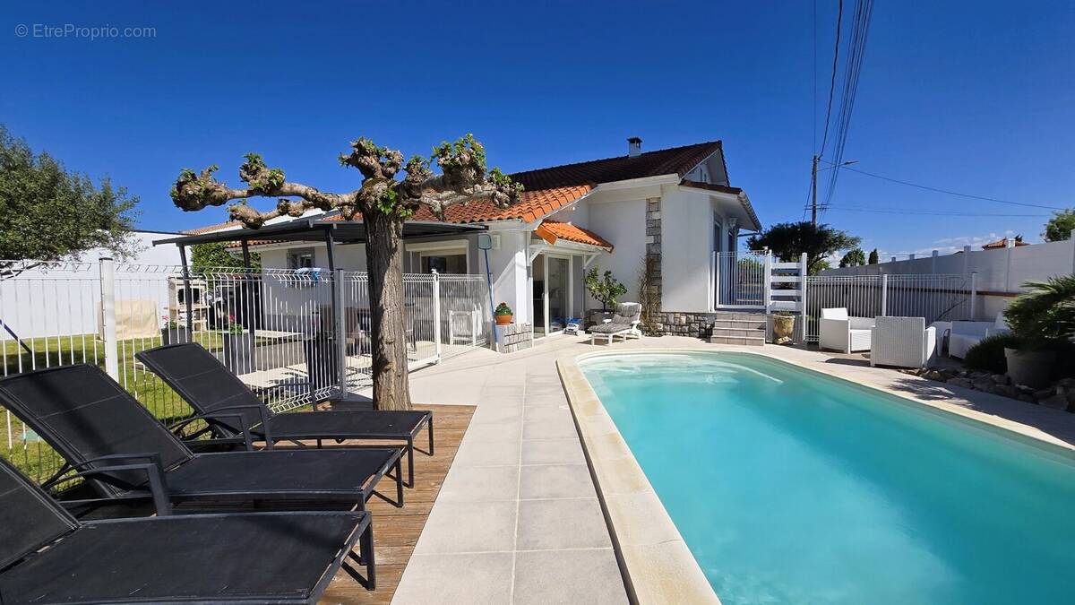 Maison à MAZERES