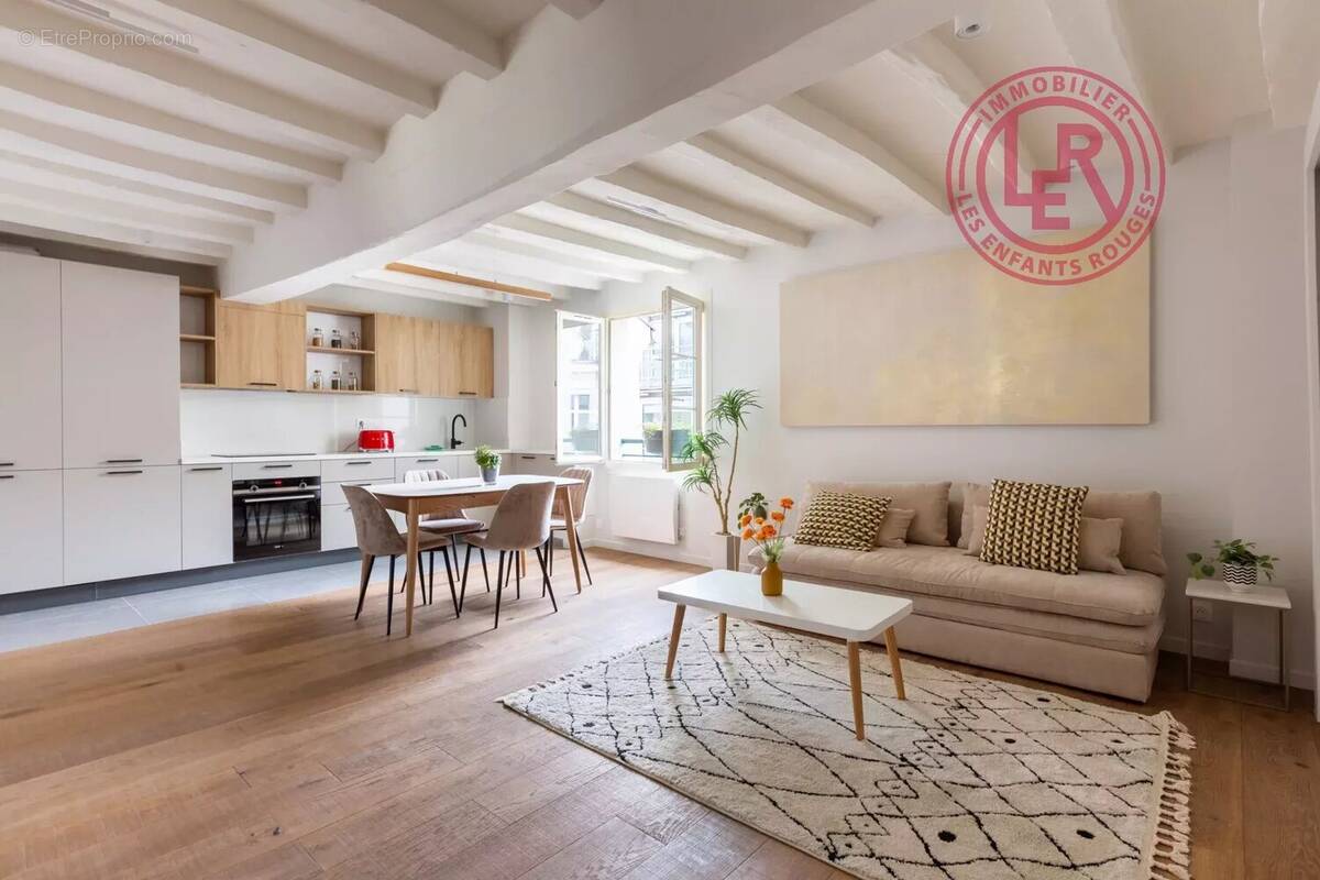 Appartement à PARIS-3E