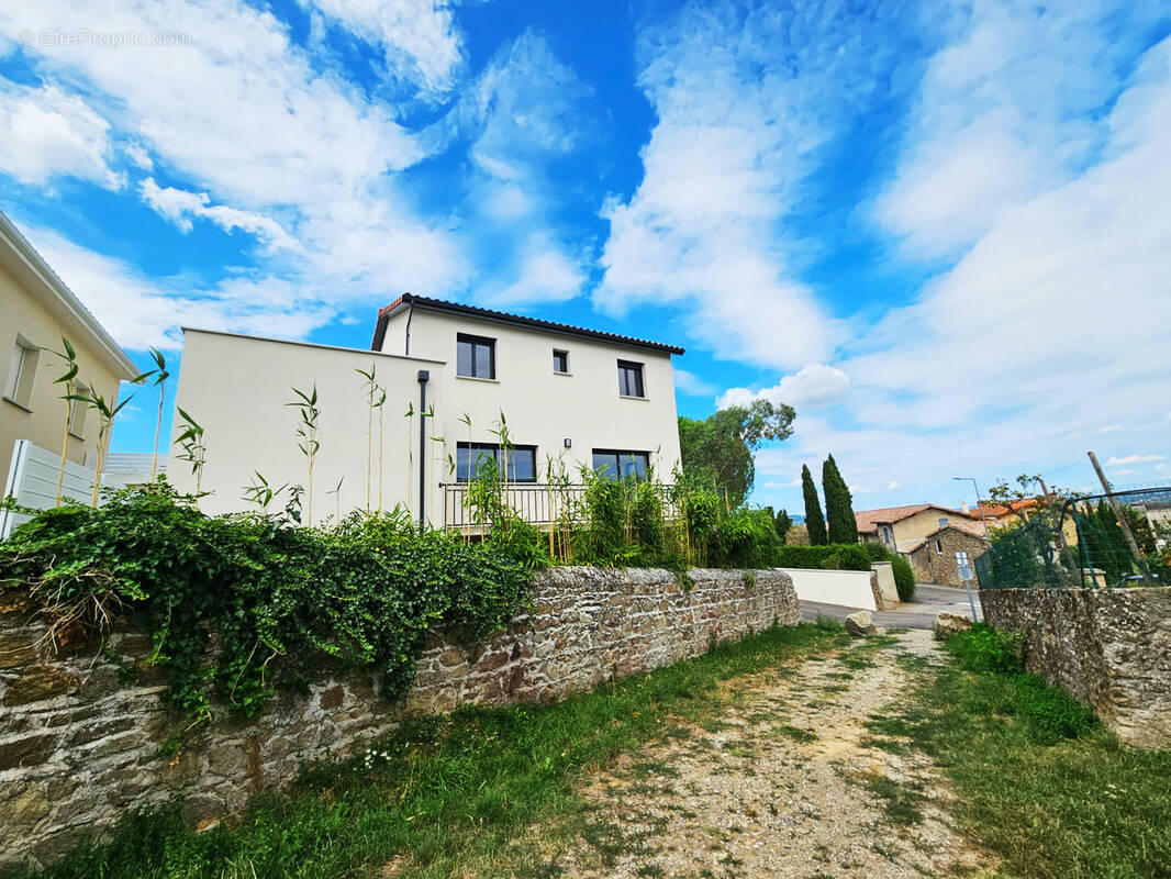 Maison à CHAVANAY