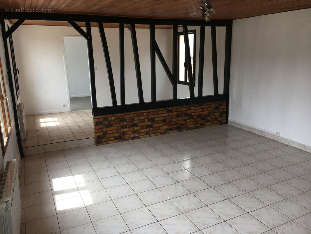 Appartement à CAUDEBEC-LES-ELBEUF