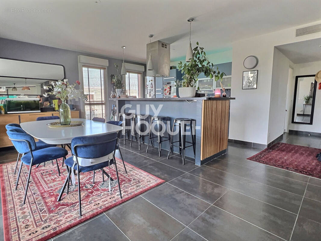 Appartement à MARSEILLE-8E