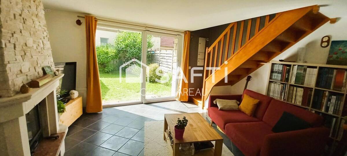 Photo 1 - Maison à MORIGNY-CHAMPIGNY