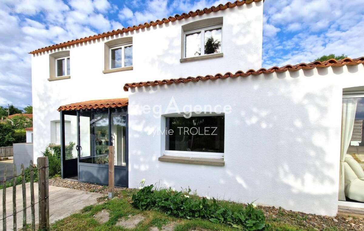Maison à TALMONT-SAINT-HILAIRE
