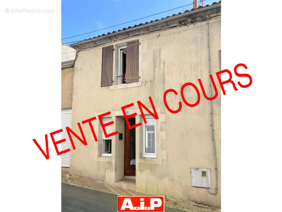 Maison à LA CHATAIGNERAIE