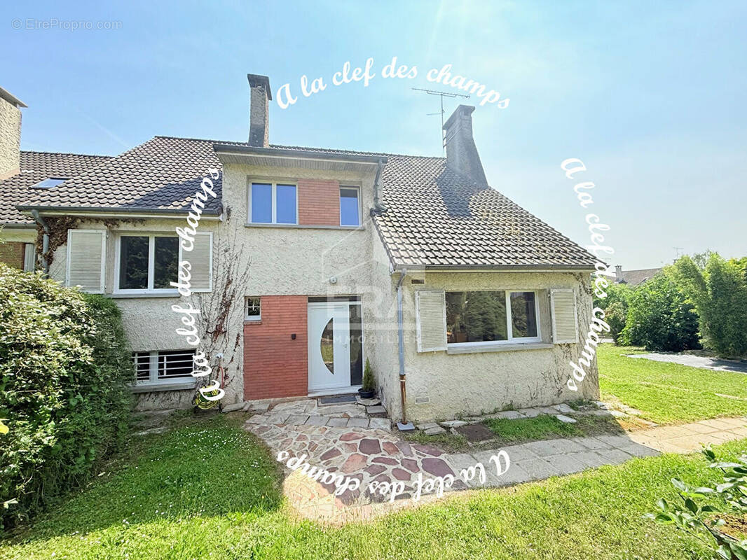 Maison à GIF-SUR-YVETTE