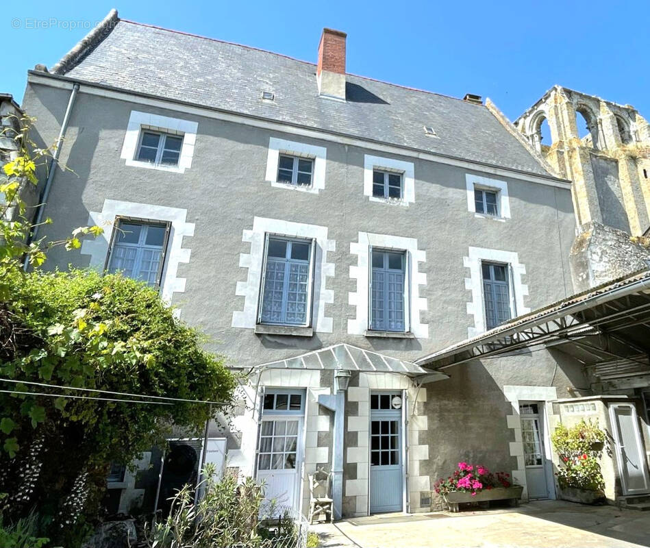 Appartement à CORMERY