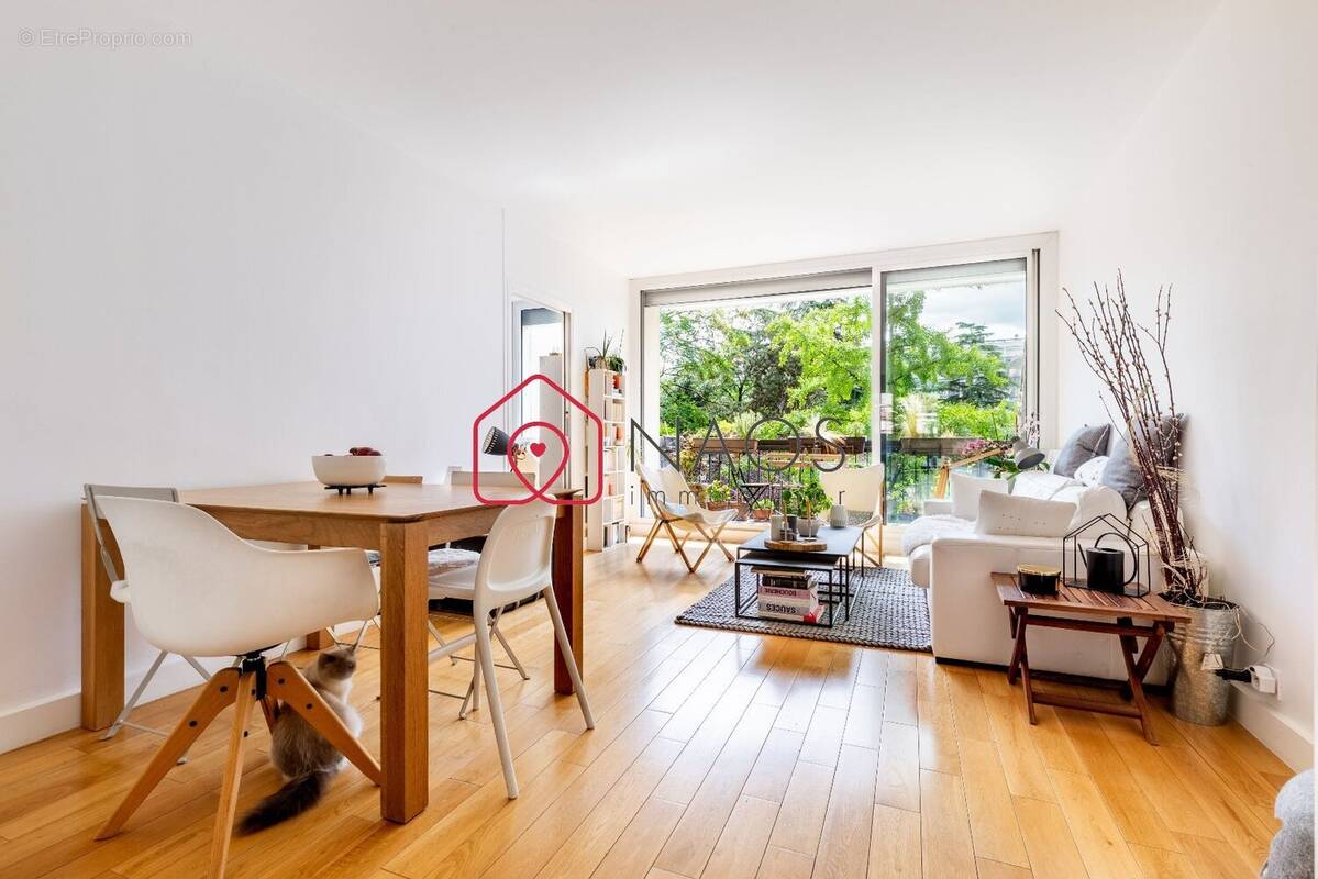Appartement à SURESNES