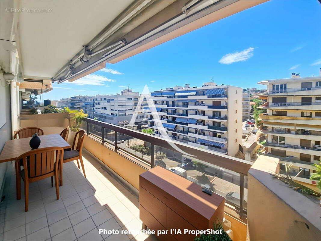 Appartement à LE CANNET