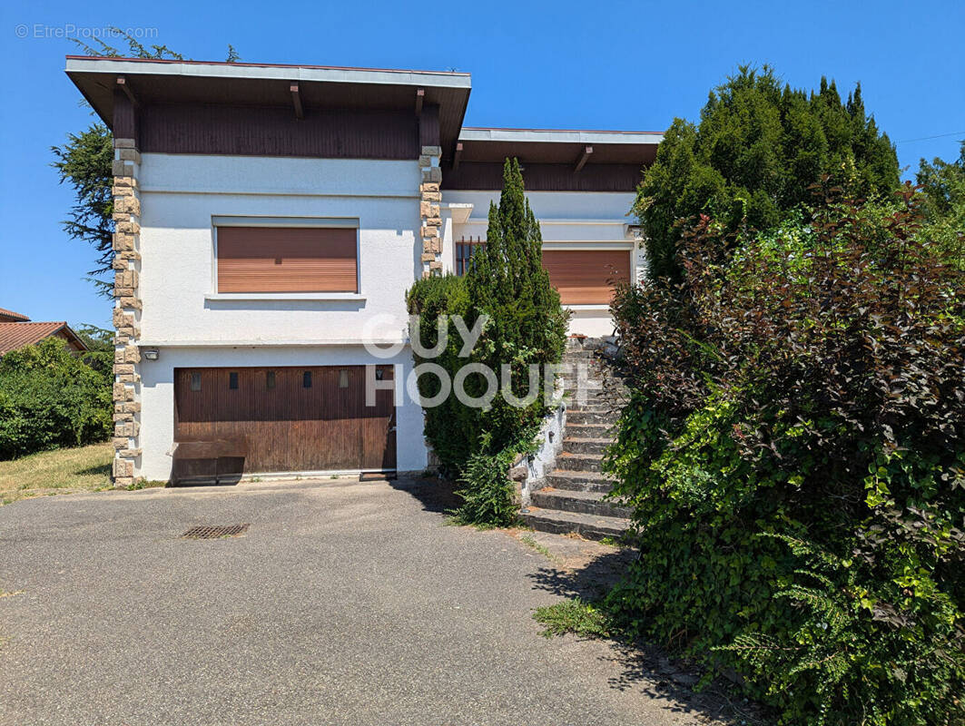 Maison à DECINES-CHARPIEU