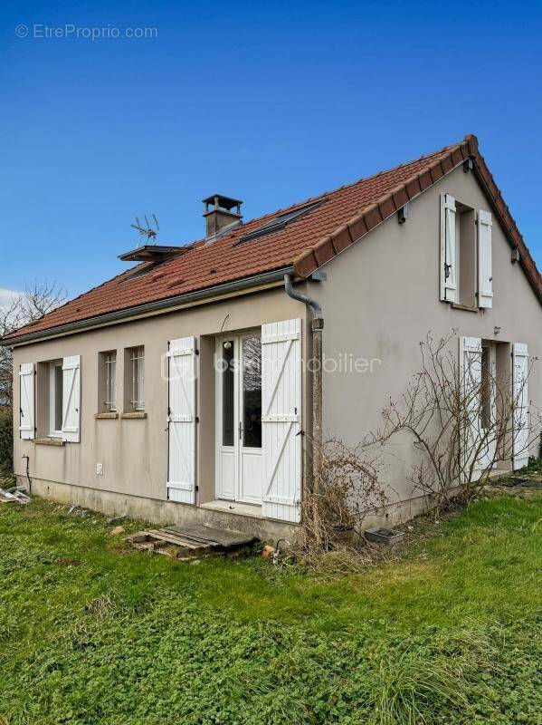 Maison à VILLIERS-SAINT-GEORGES