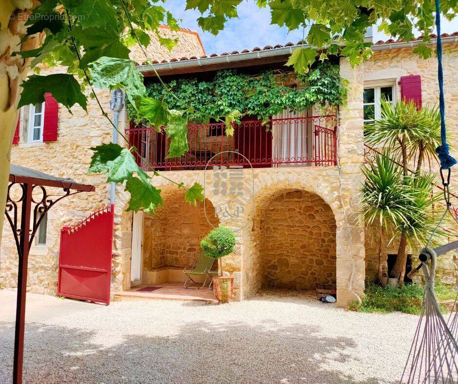 Maison à VALLON-PONT-D&#039;ARC