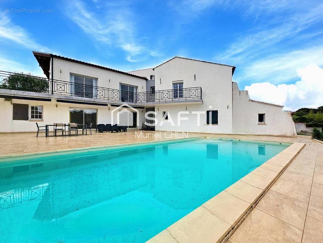 Photo 1 - Maison à SAINT-GILLES