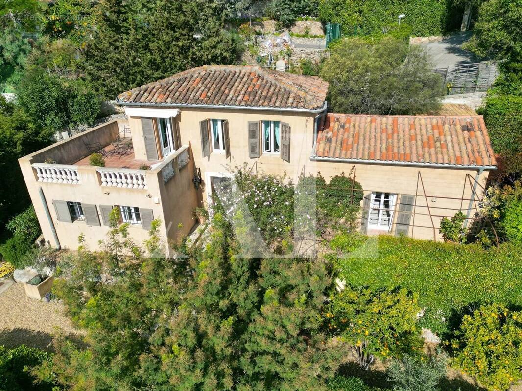 Maison à VALLAURIS