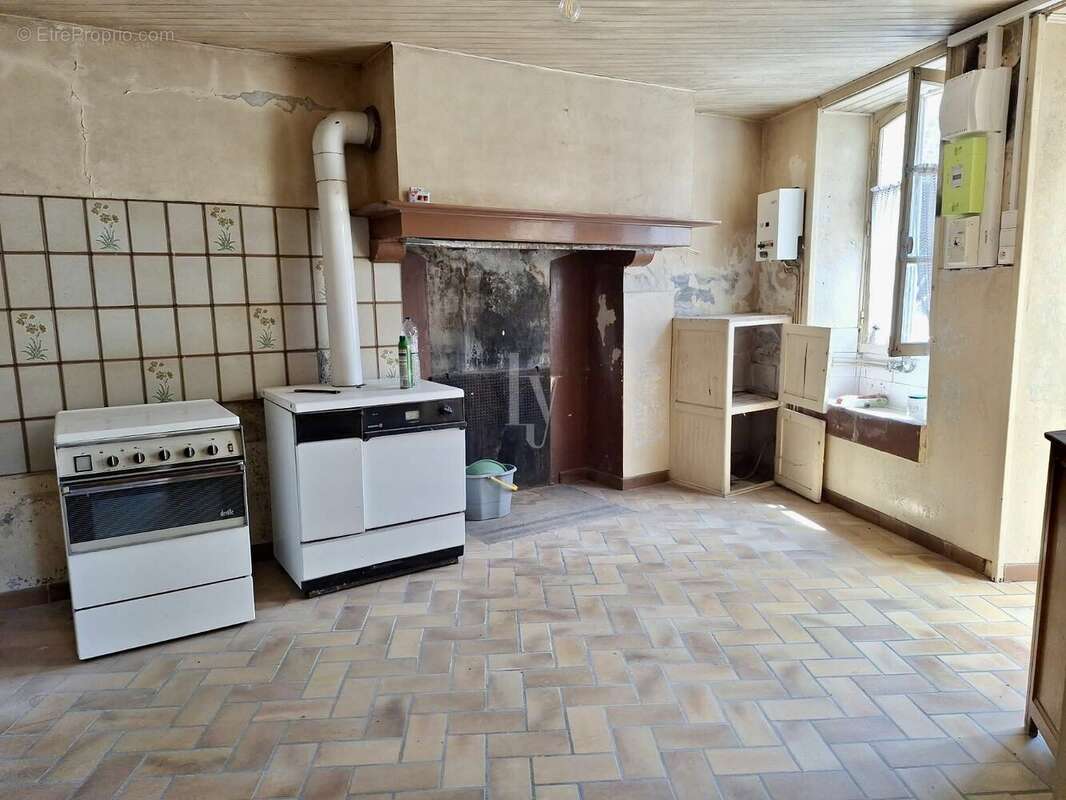 Maison à VAYRES