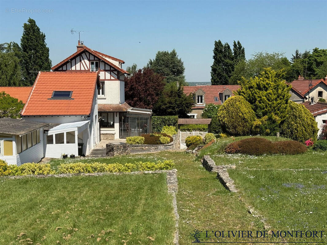 Maison à MONTFORT-L&#039;AMAURY