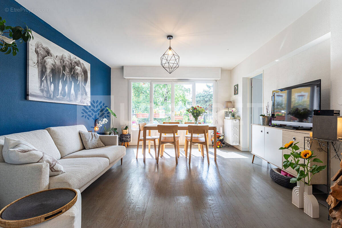 Appartement à CRAN-GEVRIER