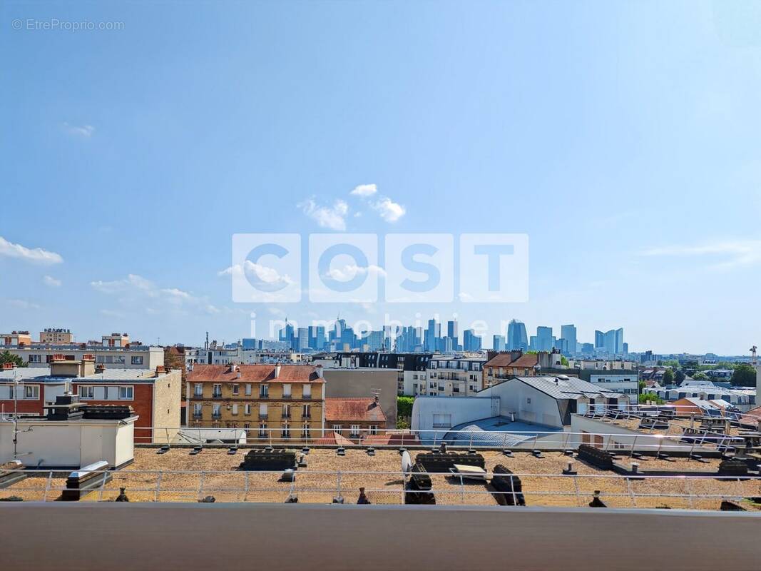 Appartement à LA GARENNE-COLOMBES