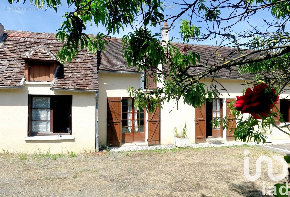 Photo 1 - Maison à SAINT-PIERRE-DE-MAILLE