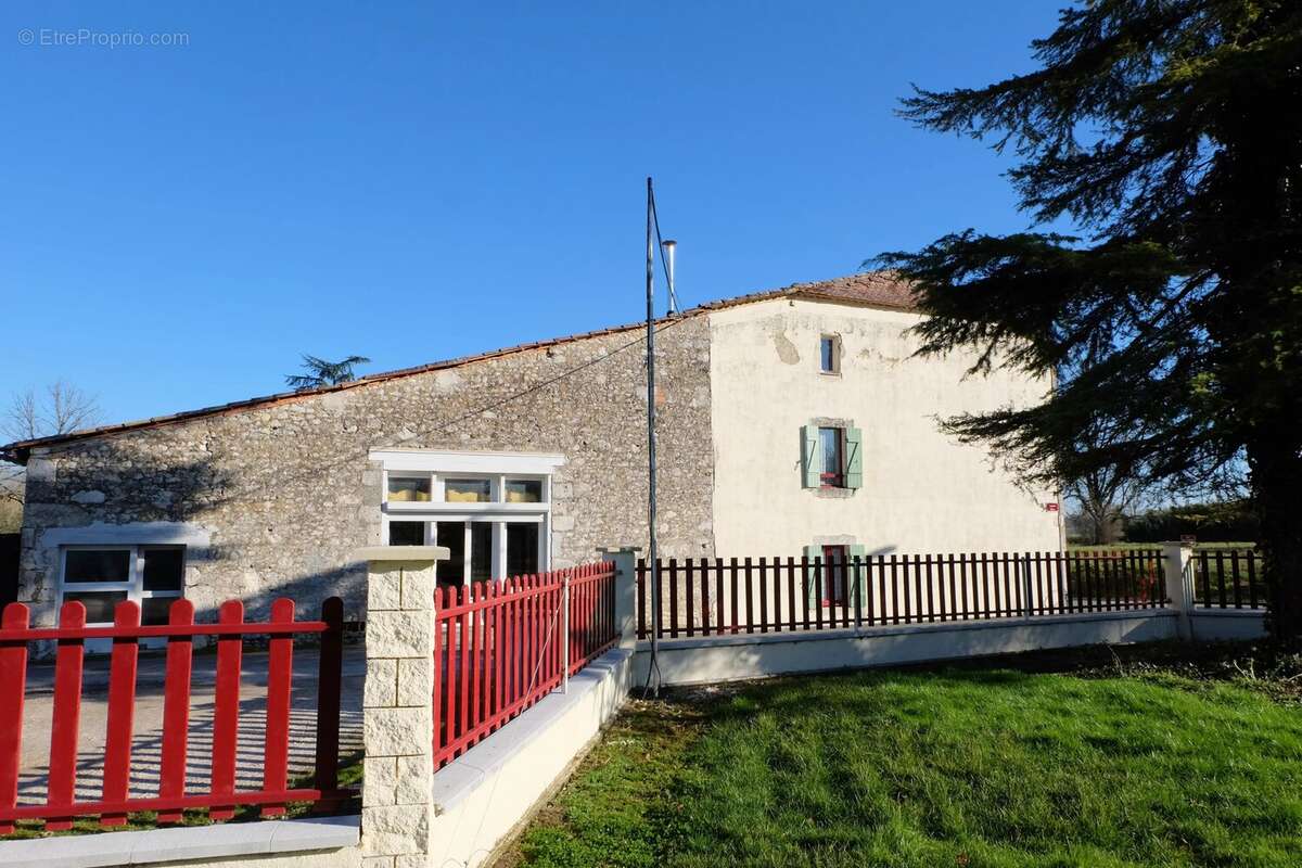 Maison à EYMET