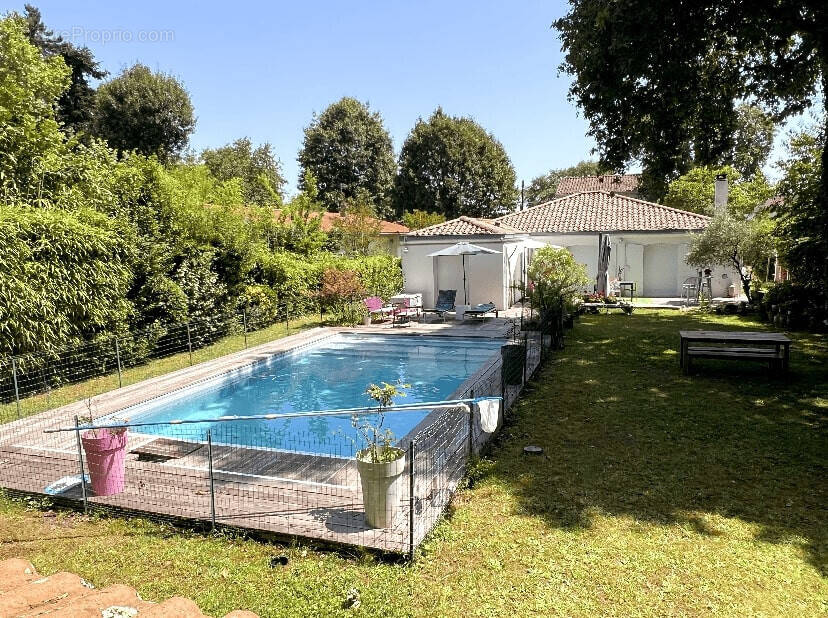 Maison à PESSAC