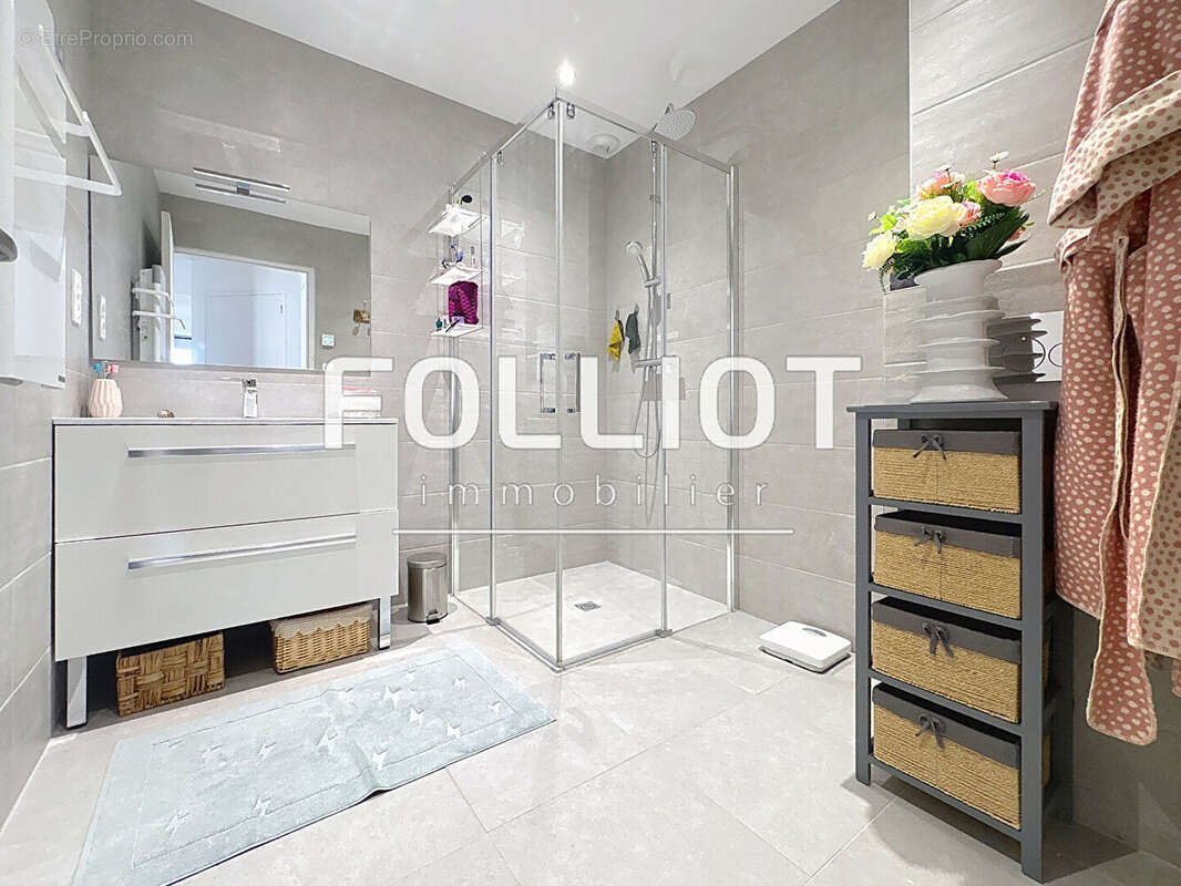 Appartement à FOUGERES
