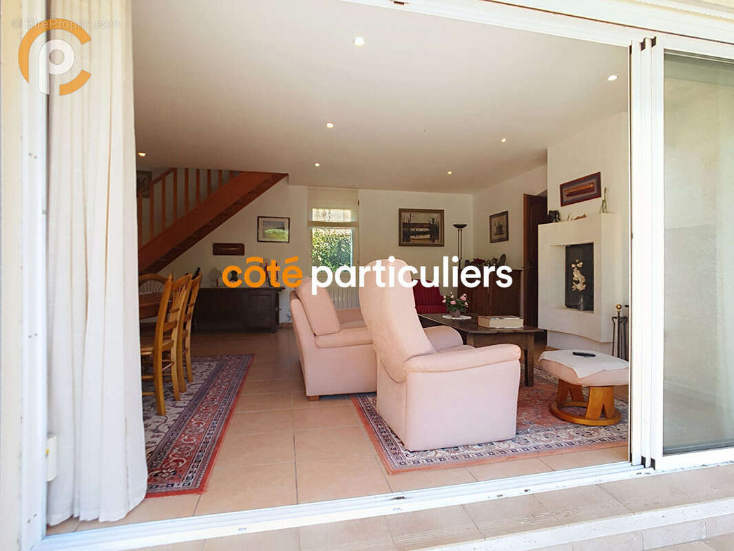 Maison à SAINT-CYPRIEN