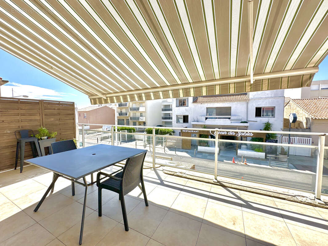 Appartement à MAUGUIO