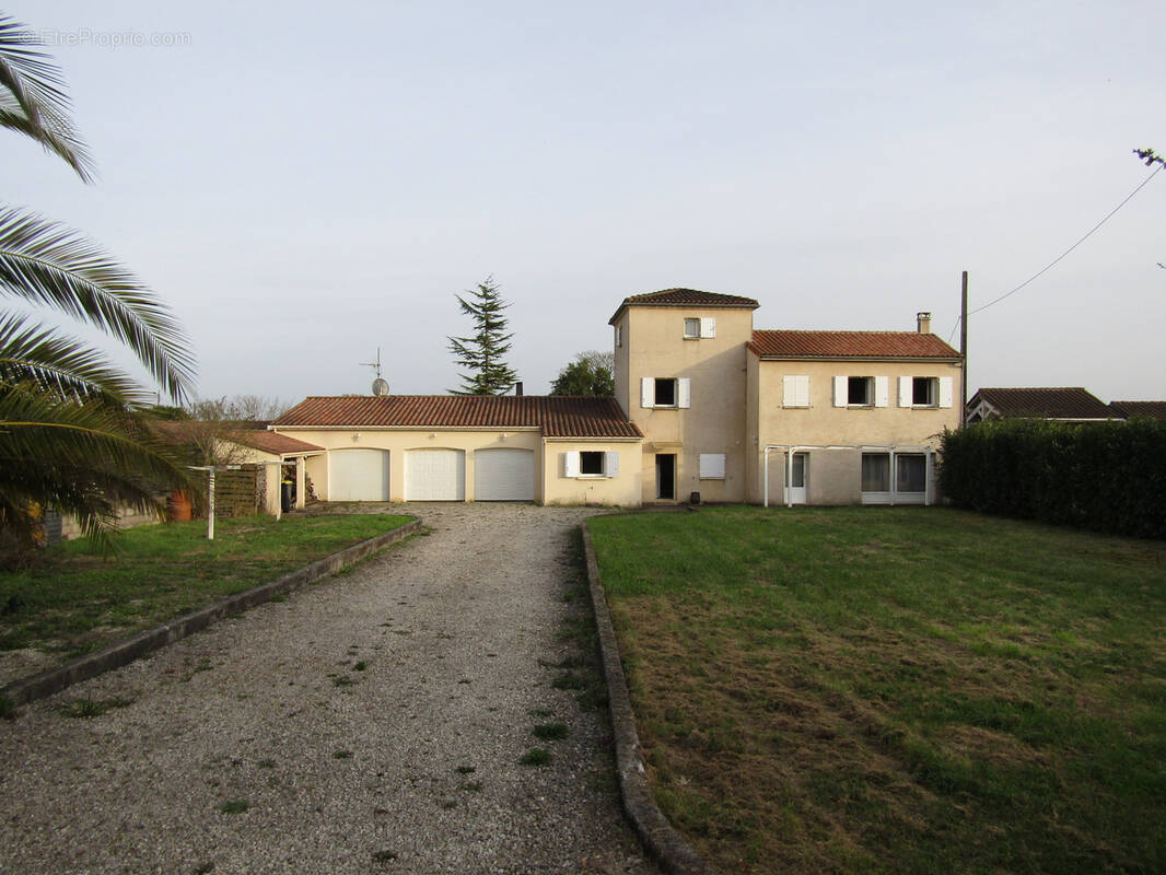Maison à SAINT-SATURNIN