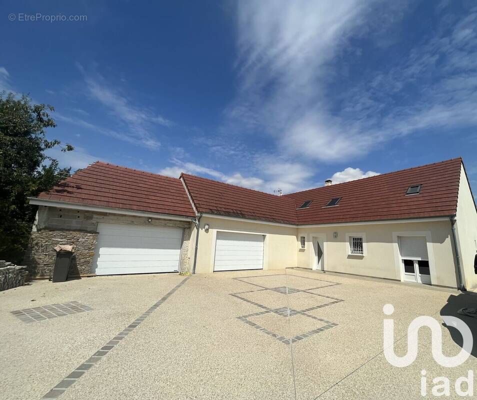 Photo 1 - Maison à MONTARGIS