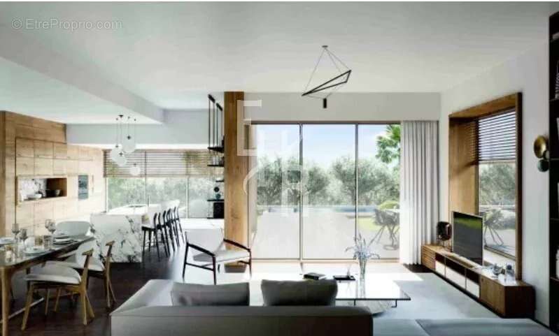 Maison à MOUGINS