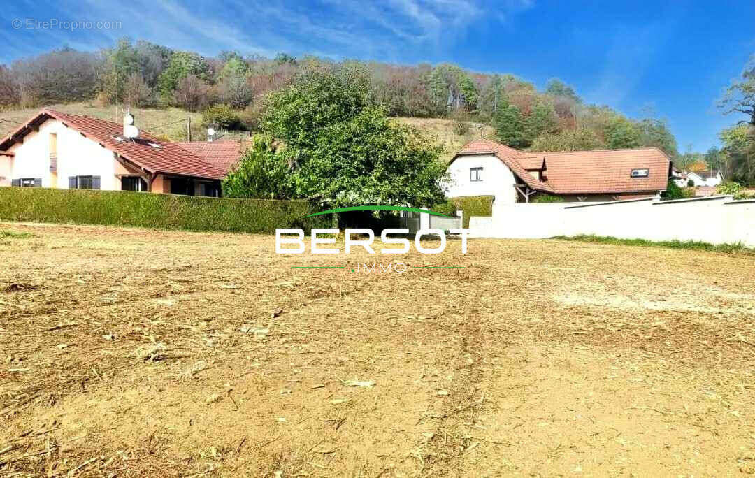Terrain à MONTBELIARD