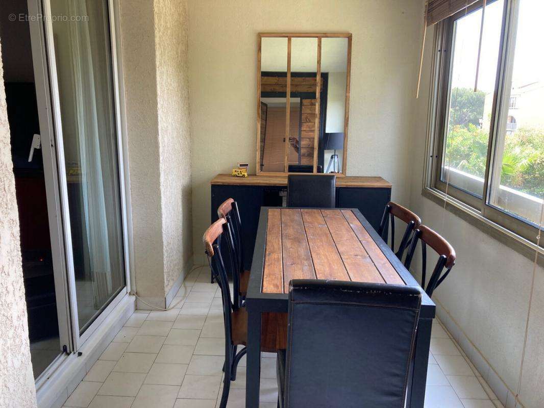 Appartement à SIX-FOURS-LES-PLAGES