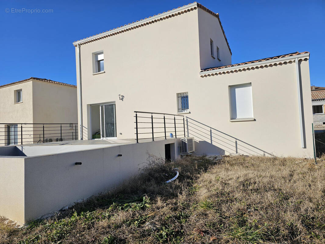 Maison à RUOMS