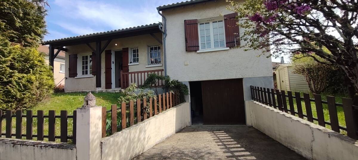 Maison à LALINDE