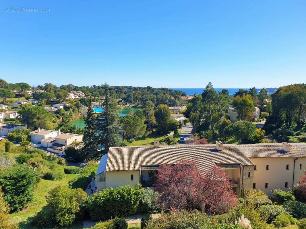 Appartement à VILLENEUVE-LOUBET