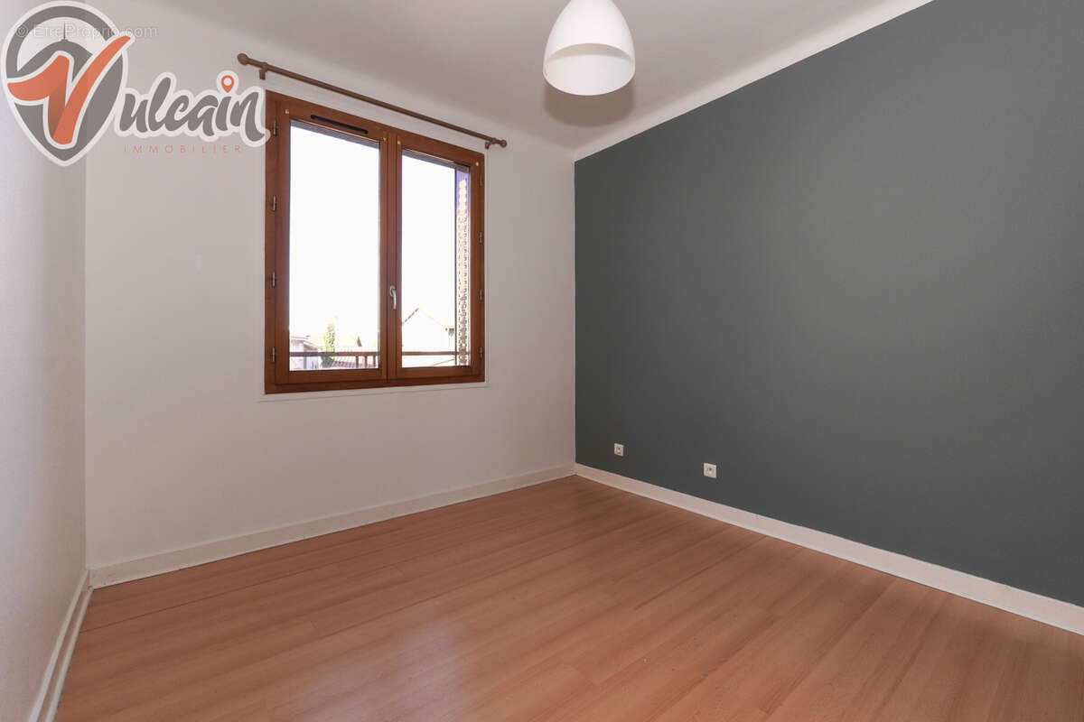 Appartement à PONT-DU-CHATEAU