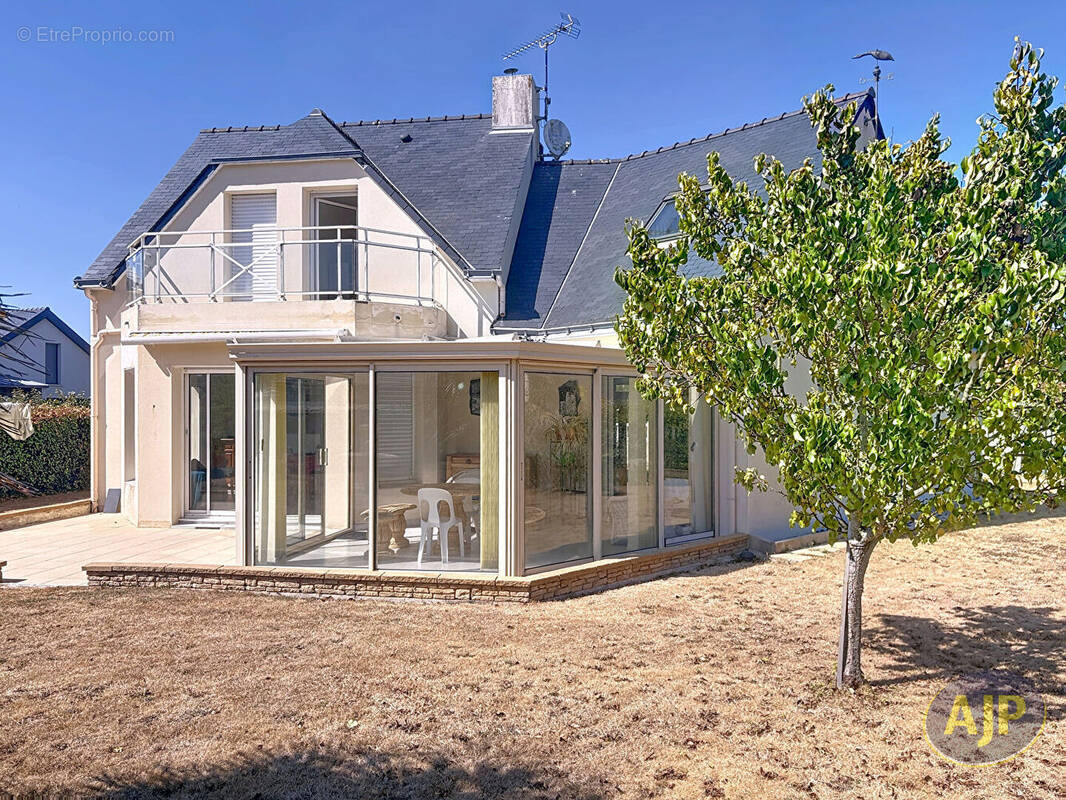 Maison à LE POULIGUEN
