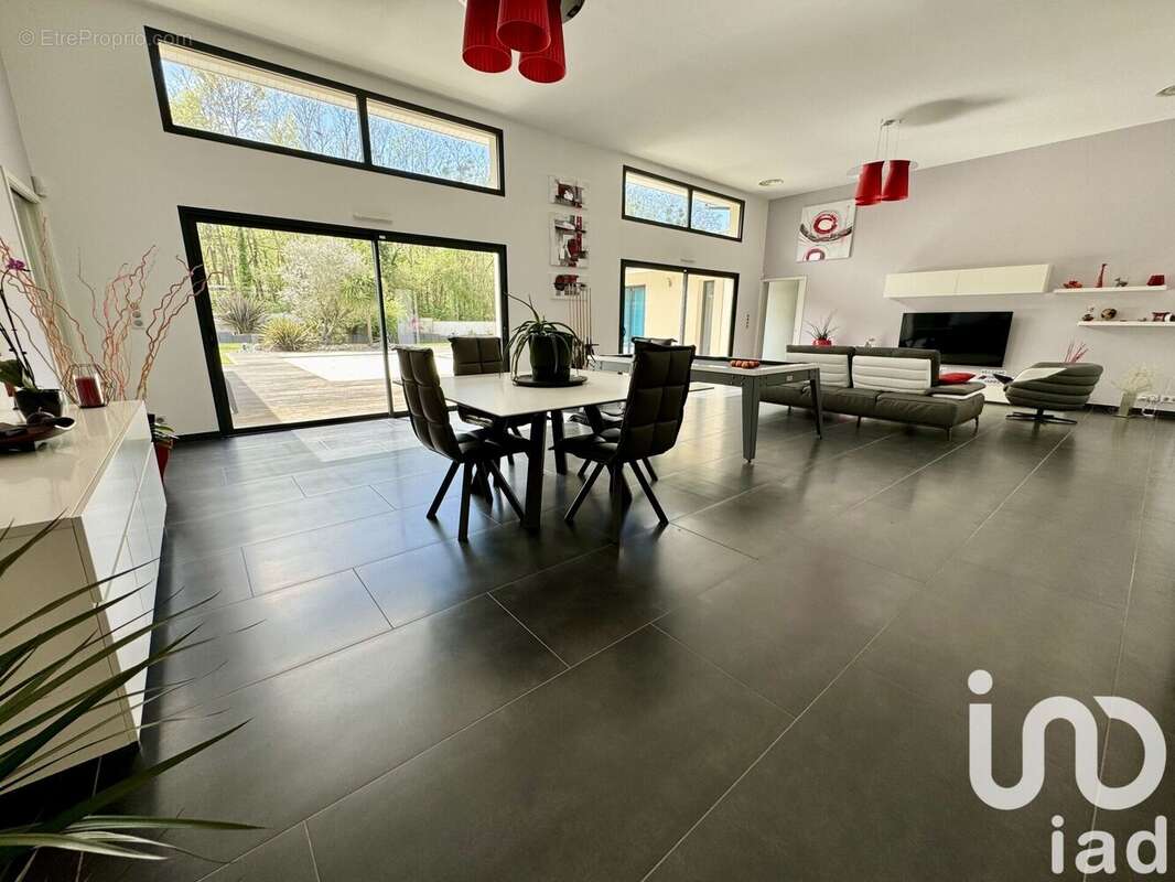 Photo 2 - Maison à LA BREDE