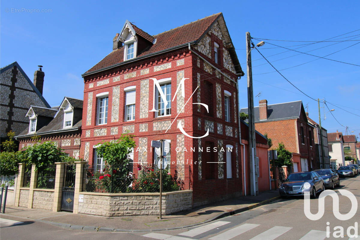Photo 1 - Maison à SAINT-ETIENNE-DU-ROUVRAY