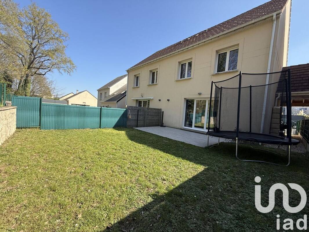 Photo 1 - Maison à SAINT-ETIENNE-DU-ROUVRAY