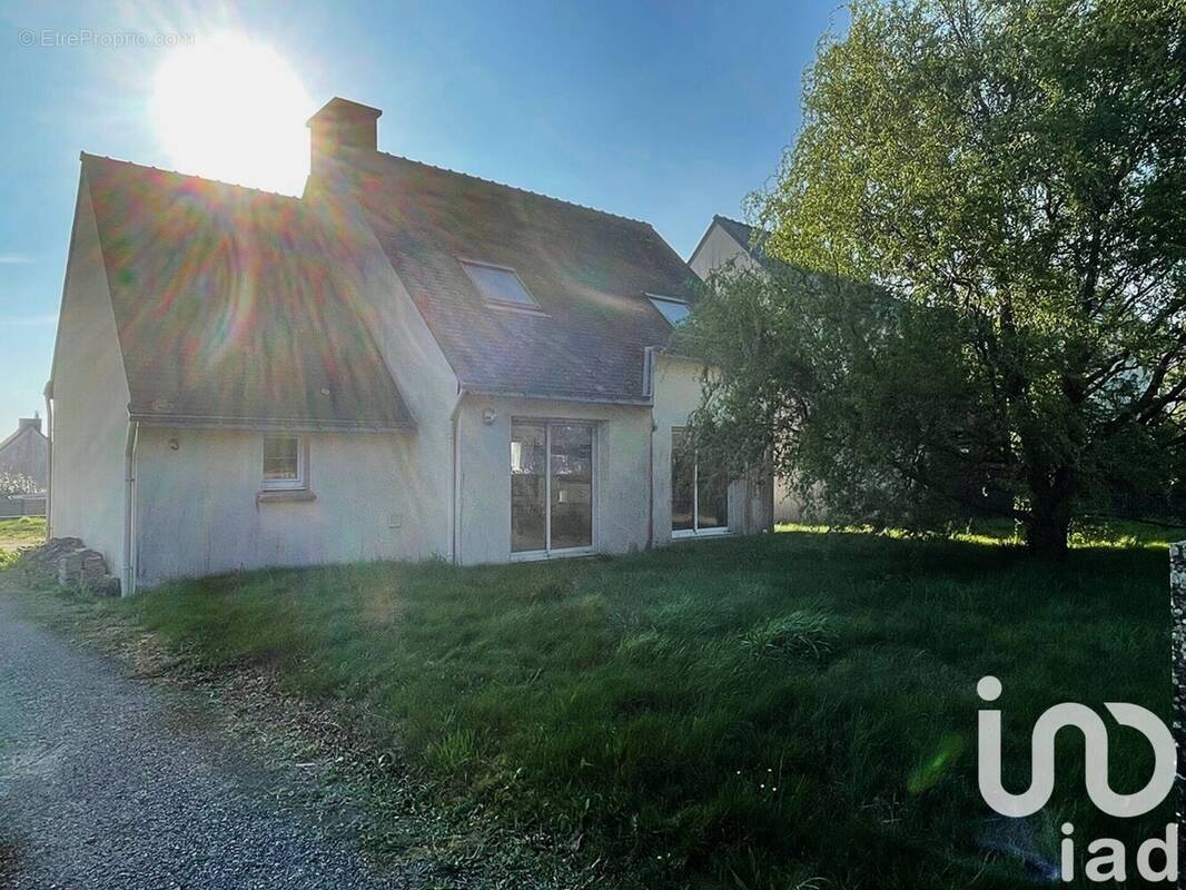 Photo 1 - Maison à LOCOAL-MENDON