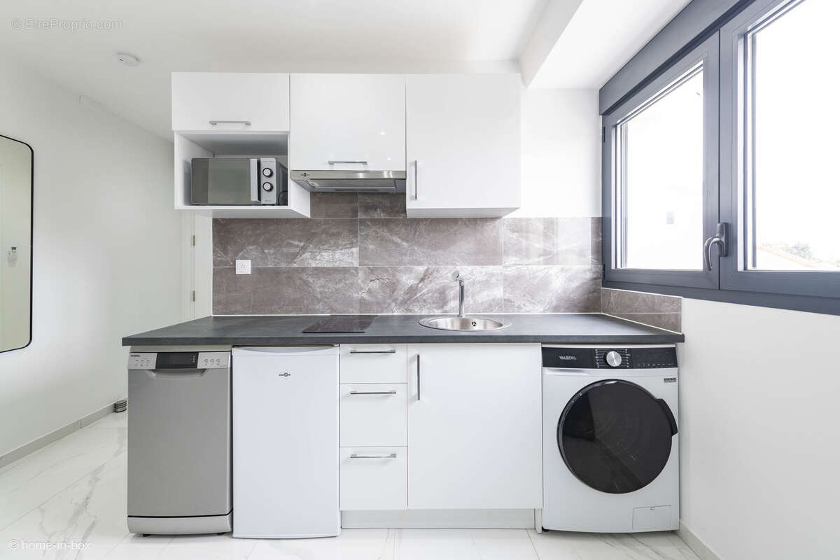 Appartement à PARAY-VIEILLE-POSTE