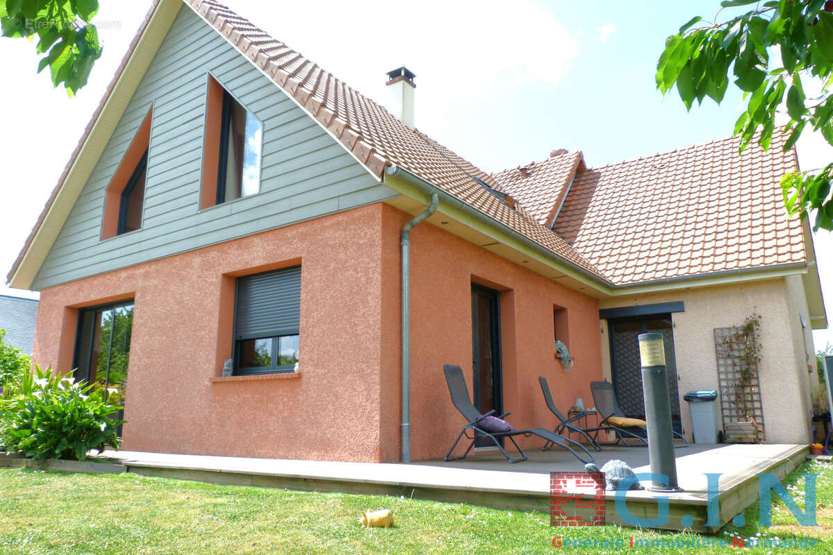 Maison à DUCLAIR