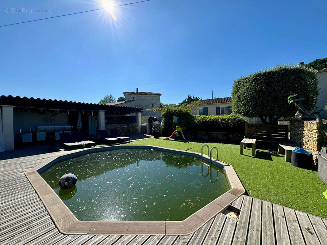 Maison à SABRAN