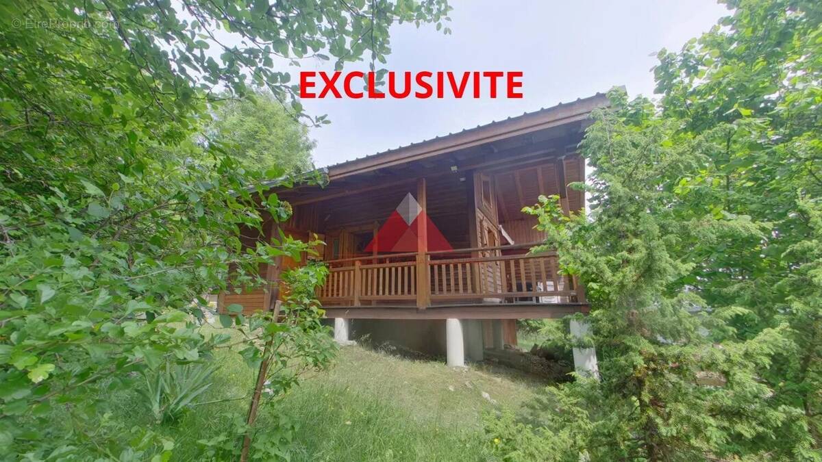 Maison à SAINT-LAURENT-EN-GRANDVAUX