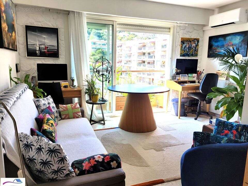 Appartement à MANDELIEU-LA-NAPOULE